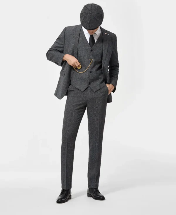 costume 1 - Image 3